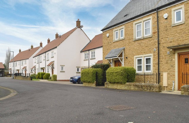 Hollies Cottage 1 - UKC4519