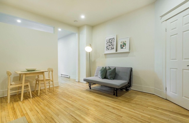 HOMA-Comfort&Style-Loft-Spacious-Natural Light-FeelHome-A/C-SelfCheckIn-Metro