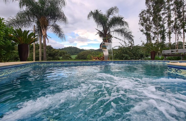 Home at Atibaia - SP. Condominium with pool and nature