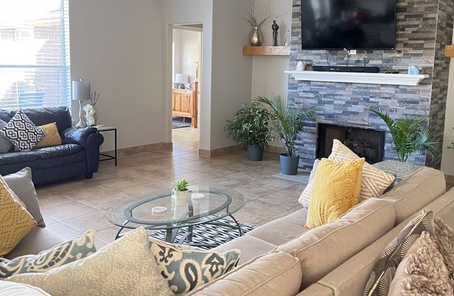 Home away from home! 4-BR with Backyard and full kitchen! Explore Parks & More!!