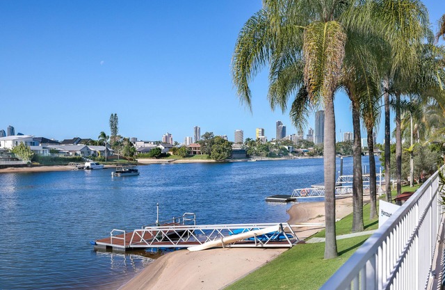 Home in Broadbeach Waters