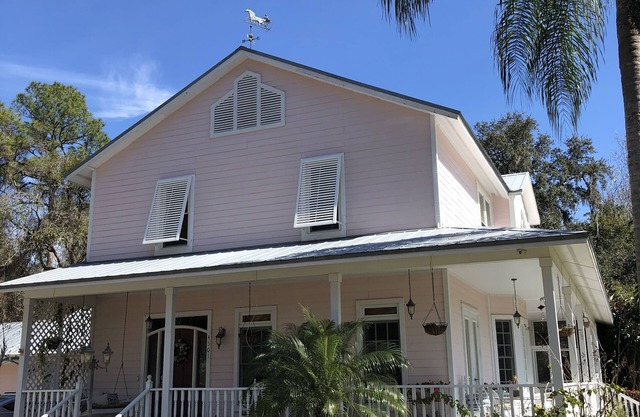 Home in Sanford Countryside 3/bd 2 1/2 bath
