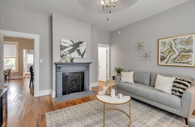 Home in the Heart of Bellevue! by RedAwning