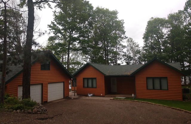 Home on sunset lake. 3Bed/3Bath.