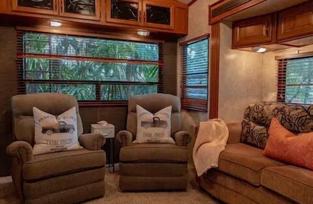 Home + RV on beautiful Lake