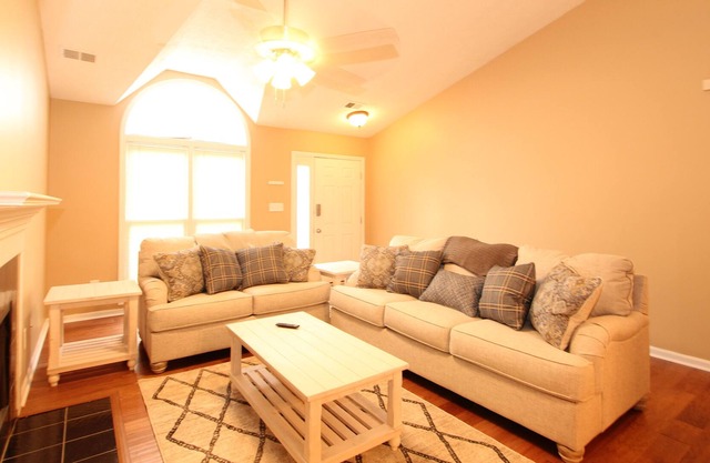 Home Sweet Home Kentucky 3 Bed 2 Bath
