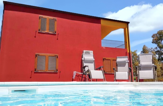 Homerez - Apt Cardedu - Shared Pool