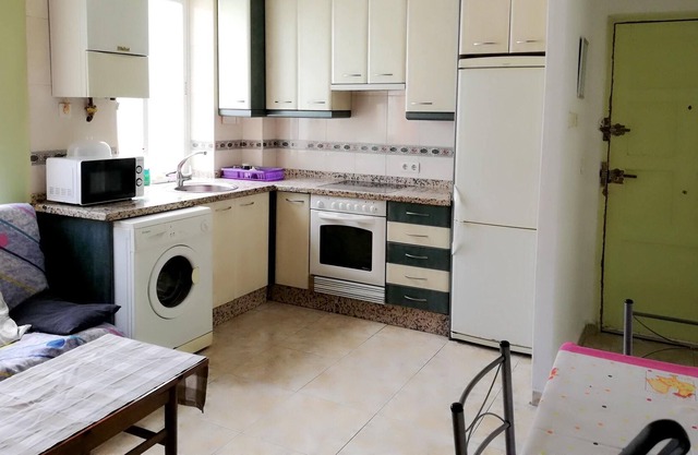 Homerez - Beautiful appartement for 6 ppl. with jacuzzi at León
