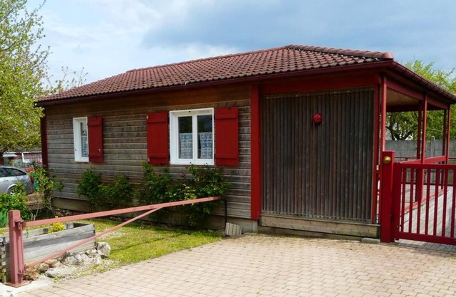 Homerez - Beautiful chalet for 4 ppl. with garden and terrace at Villabé