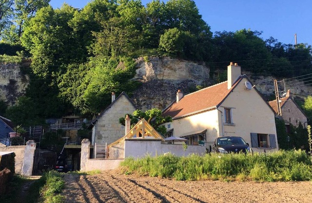 Homerez - Beautiful house for 5 ppl. with garden and terrace at Châteauvieux