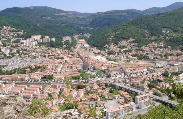 Homerez - Nice house for 6 ppl. with terrace at La Grand-Combe