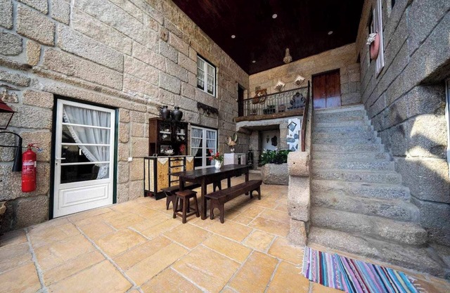Homerez - Spacious villa with private pool in Penafiel