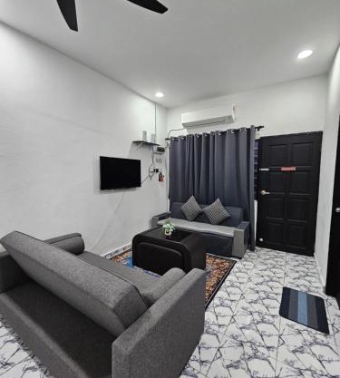 Homestay Una Kangar