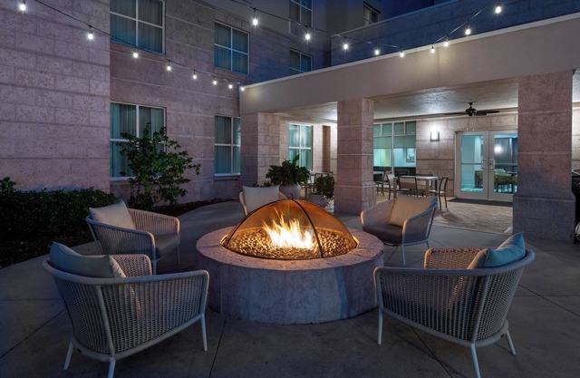 Homewood Suites by Hilton Tampa Airport - Westshore