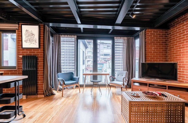 Homie Suites | Cihangir | 1br Apartment #L8