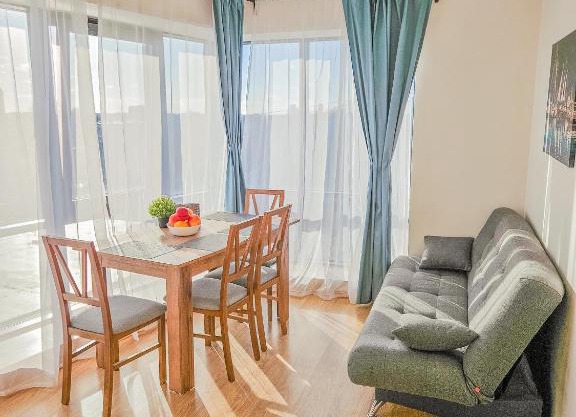 HomyVibes Apartments with Free Parking and Self Check-In
