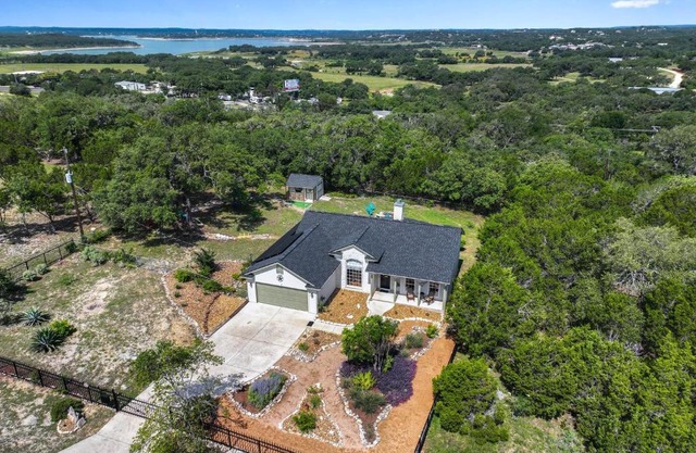 Honey's Lake House