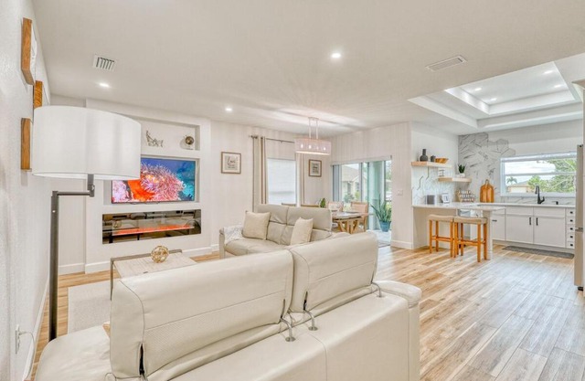Honeycomb Haven Near Ocean , Golfing , Mineral Springs