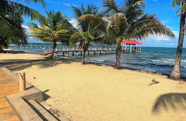 Hopkins Beach Retreat - Pool House, RIGHT ON THE BEACH!