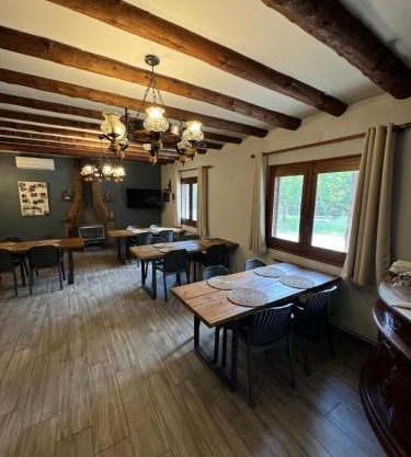 Hostal Restaurante de Montaña Pous de la neu