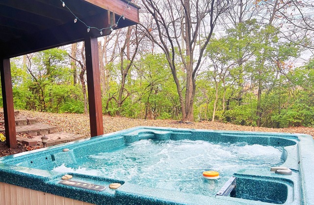 Hot tub oasis!