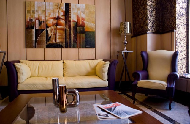 Hotel 4C Puerta Europa