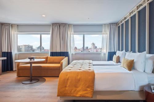 Hotel Acta Moa