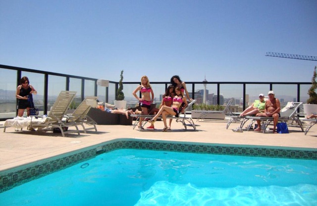 Hotel Apache