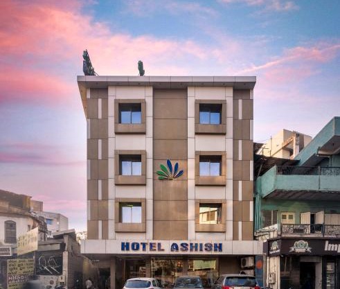 Hotel Ambience Inn 
