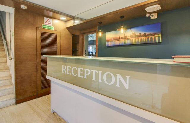Hotel Aura - Near Malad Link Road
