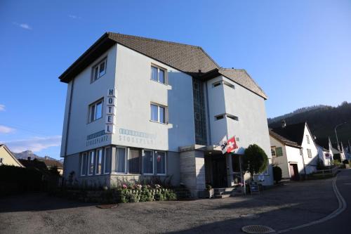 Hotel B&B Stossplatz anytime and easy self Check-in