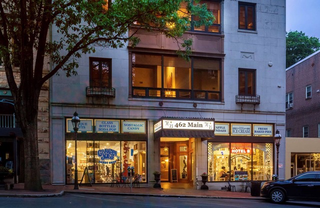 Hotel Bethlehem, A Historic Hotel of America