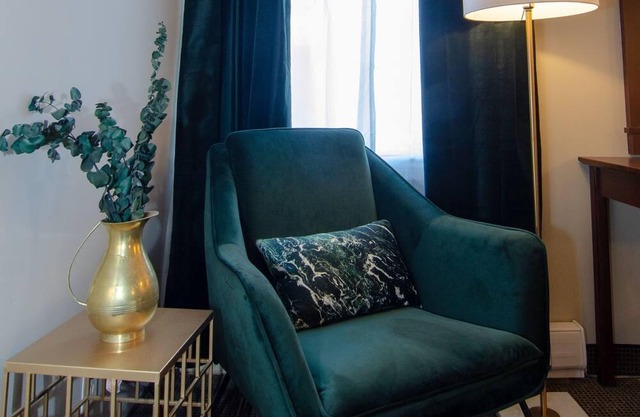 Hotel Boutique Queen Room with terrace access in front of metro