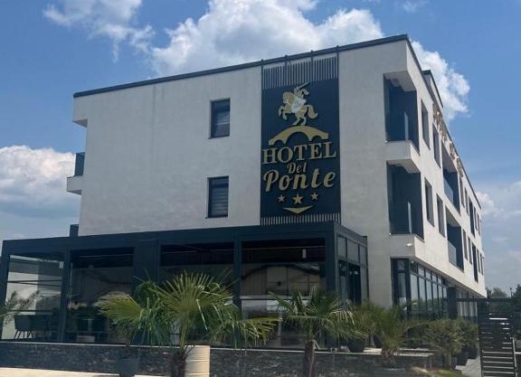 Hotel Del Ponte