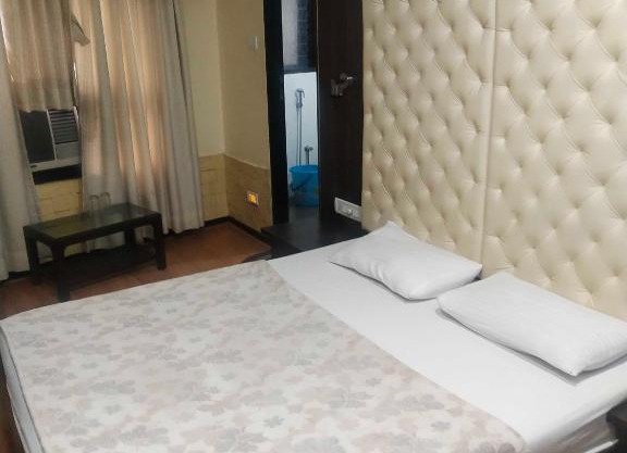 Hotel Divya International