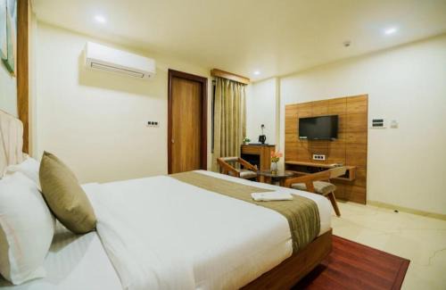 Hotel Emerald