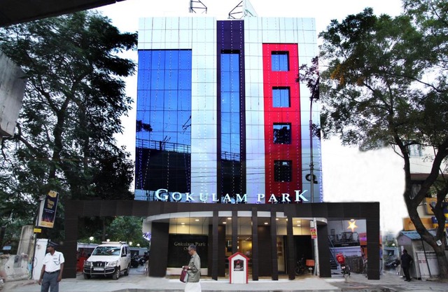 Hotel Gokulam Park