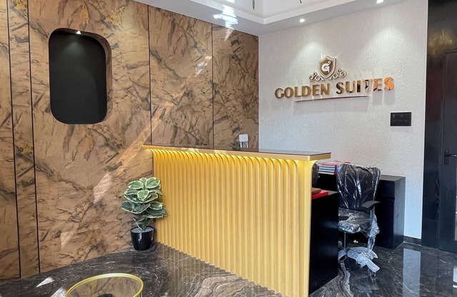Hotel Golden Suites - Near Nesco