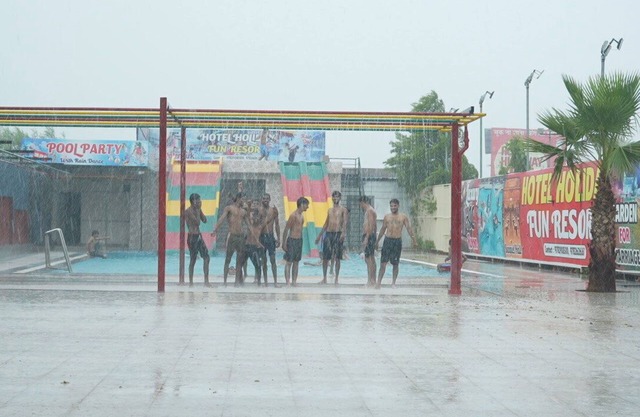 Hotel Holiday Fun Resort