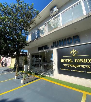Hotel Junior