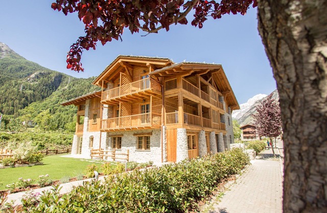 Hotel Les Montagnards