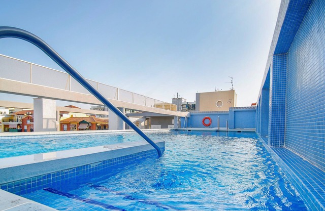 Hotel Mainake