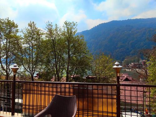 HOTEL NEW ! FLATIES ! PALACE Near LAKE - Full Naini Lake View and Mountain Valley View - Wi Fi - Room Service Available - A TOP RATED PREOPERTY