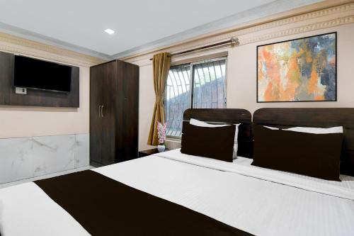 Hotel O AK International Hotel