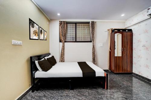 Hotel O Bangalore Residency Yesvantpur Railway Station