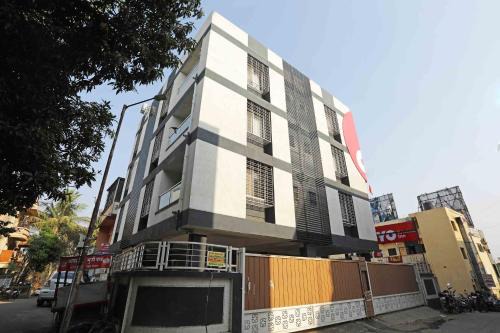 Hotel O Galaxy Apartments Near Pune Airport