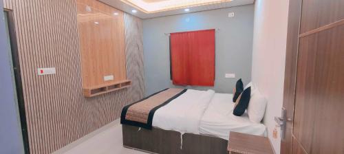 Hotel O Rai Residency