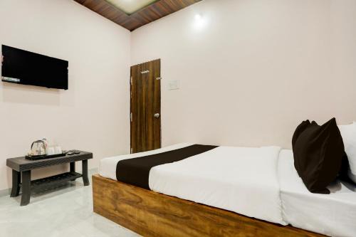HOTEL O SKYLITE Vhirgaon