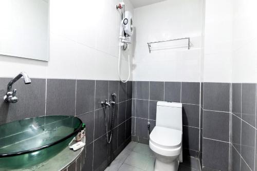 Hotel O SMC Alam Avenue