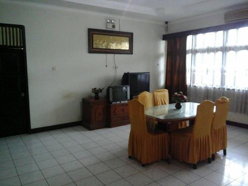 Hotel O Transit 1